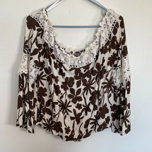 Boston Proper size M floral lace crop top Brown and cream
